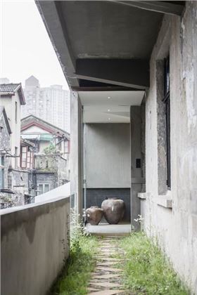 上海辦公家具廠家:鬧市深處的1305工作室