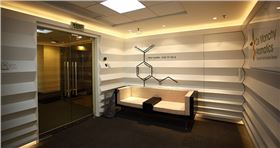 上海辦公家具品牌廠家——碧江辦公家具VS德蒙奇(上海)辦公室前臺接待區