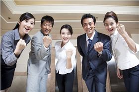 上海辦公家具廠家應該定位年輕的辦公群體