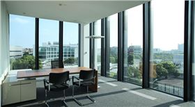 碧江辦公家具為羅氏制藥領導辦公室配置的辦公家具