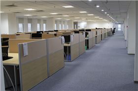 上海屏風辦公桌廠家 上海屏風辦公桌廠家