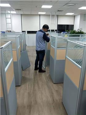 屏風(fēng)隔斷辦公桌 屏風(fēng)隔斷辦公桌