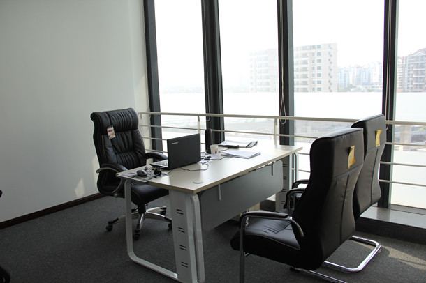 上德企業集團領導辦公區