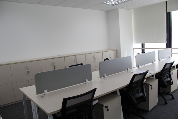 上德企業集團職員辦公區3