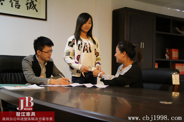 與碧江產(chǎn)品經(jīng)理洽談