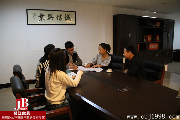 與碧江設(shè)計(jì)總監(jiān)、銷售總監(jiān)、客服總監(jiān)、產(chǎn)品總監(jiān)集體會(huì)面