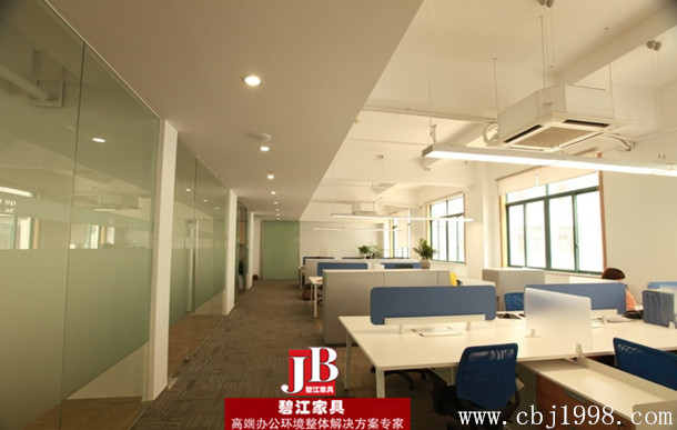 曼姿襪業(yè)職員辦公區(qū)