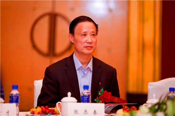 交流促進會會長張龔春