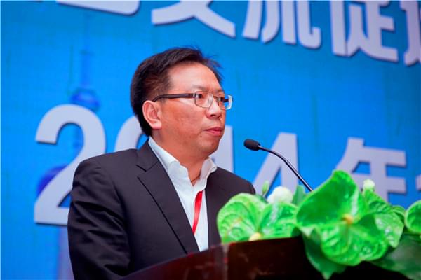 新一屆當選會長陳四龍講話,現任上海承瑞建設管理有限公司總經理