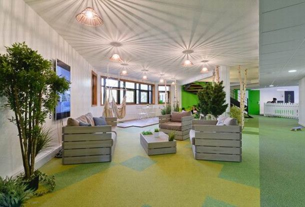 上海辦公家具廠家:草原風(fēng)前臺(tái)休閑區(qū)