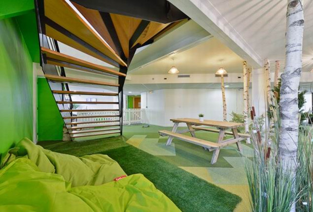 上海辦公家具廠家:草原風(fēng)前臺(tái)休閑區(qū)