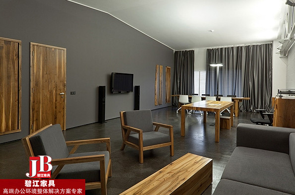 碧江辦公家具網給廣電集團一站式配置的高端辦公家具空間