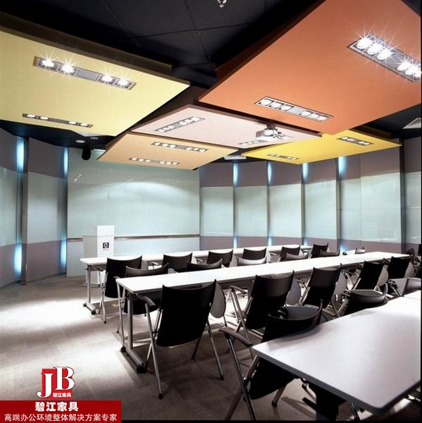 惠普大會議室辦公家具配置
