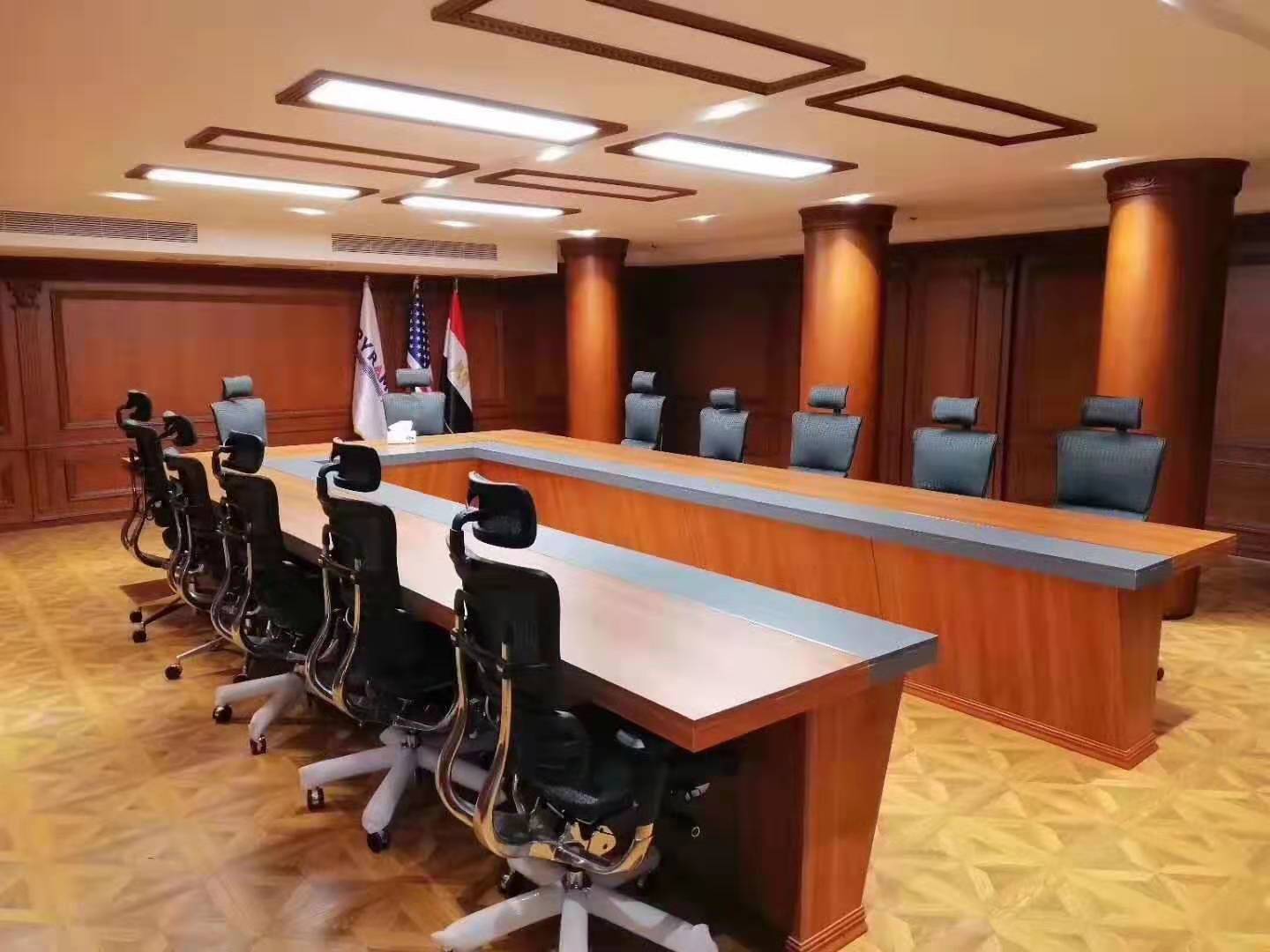 人體工學辦公椅