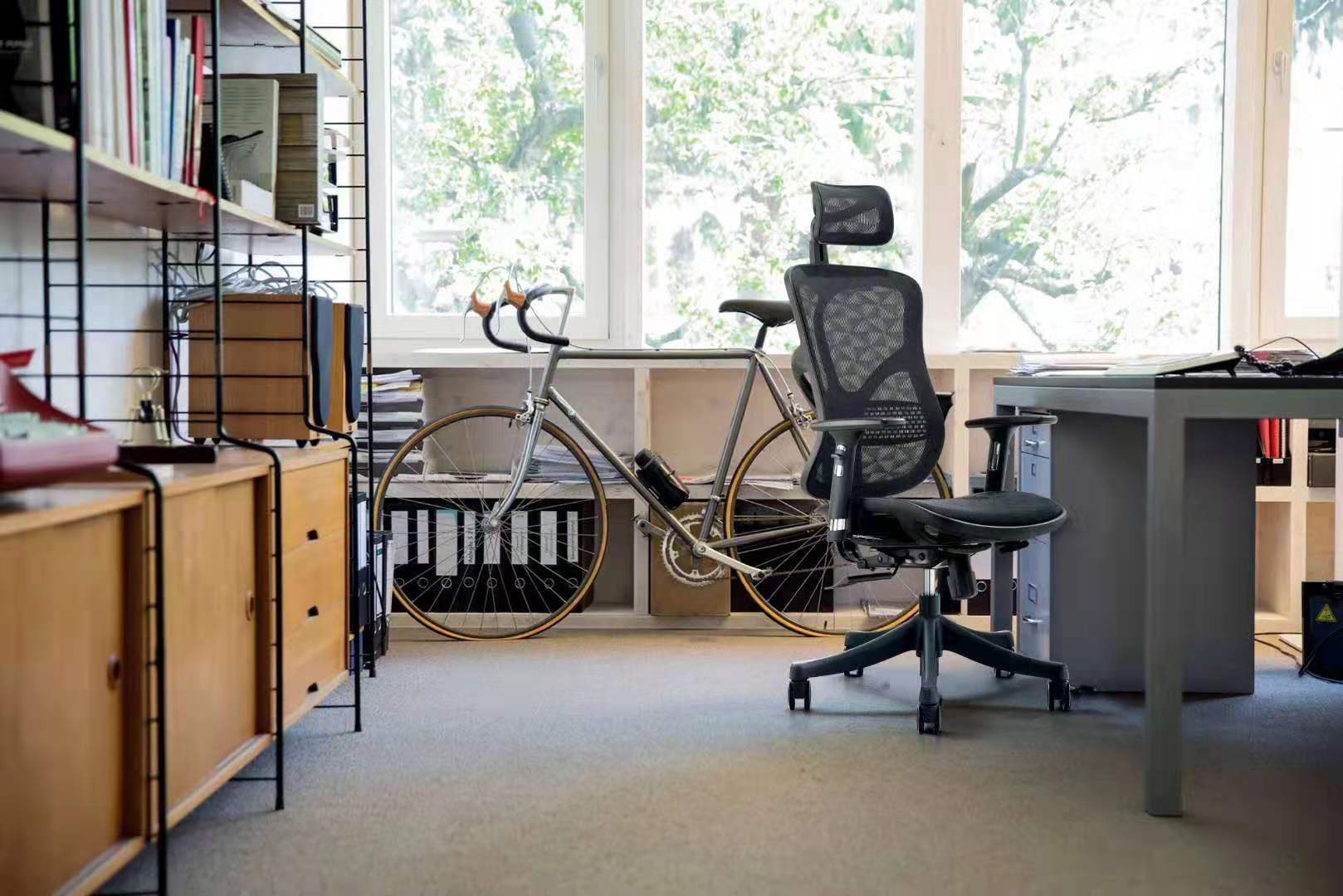 人體工學(xué)辦公椅