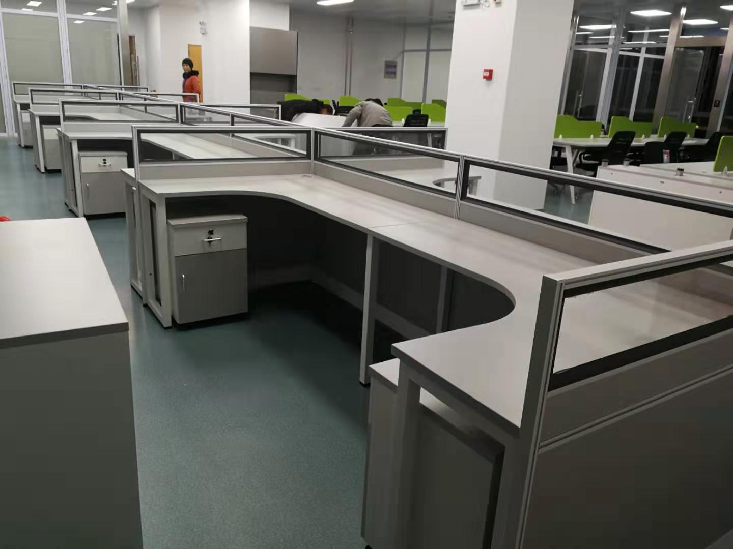 辦公桌屏風隔斷廠家