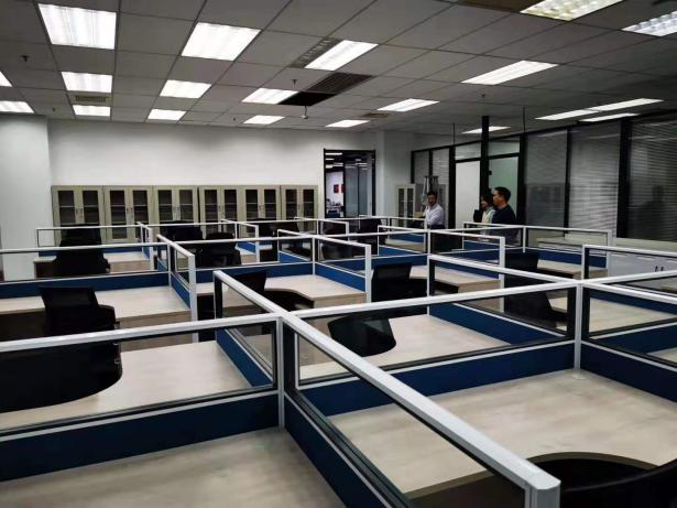 隔斷式辦公桌哪家好