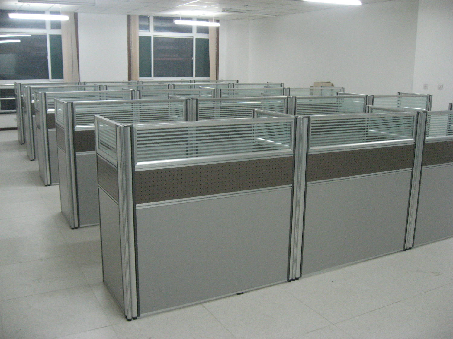 屏風隔斷辦公桌 屏風隔斷辦公桌